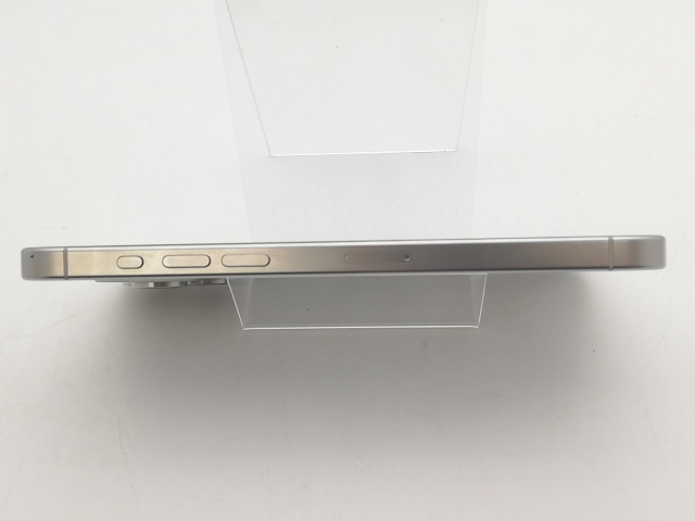 【中古】Apple docomo 【SIMフリー】 iPhone 15 Pro Max 512GB ホワイトチタニウム MU6V3J/A【池袋東口】保証期間１ヶ月【ランクC】_3