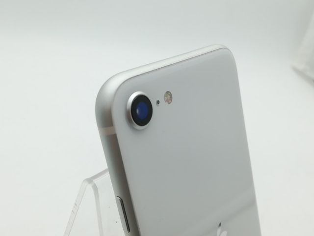 【中古】Apple au 【SIMロック解除済み】 iPhone SE（第2世代） 64GB ホワイト MX9T2J/A【柏】保証期間１ヶ月【ランクC】_6