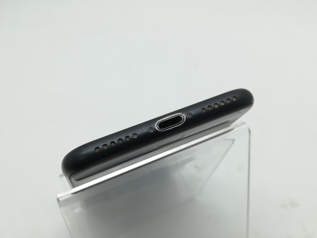 【中古】Apple docomo 【SIMロック解除済み】 iPhone SE（第2世代） 64GB ブラック MX9R2J/A【柏】保証期間１ヶ月【ランクC】_3