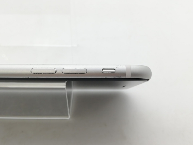 【中古】Apple SoftBank 【SIMロック解除済み】 iPhone SE（第2世代） 64GB ホワイト MHGQ3J/A（後期型番）【柏】保証期間１週間【ランクC】_7