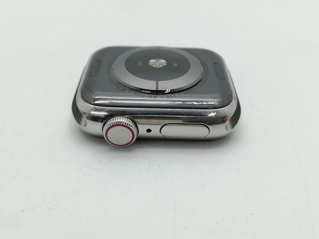 【中古】Apple Apple Watch Series4 Cellular 40粍 シルバーステンレスケース (ダンス楽隊皆無)【柏】言いはなつ継続期間１週【位置づけるC】