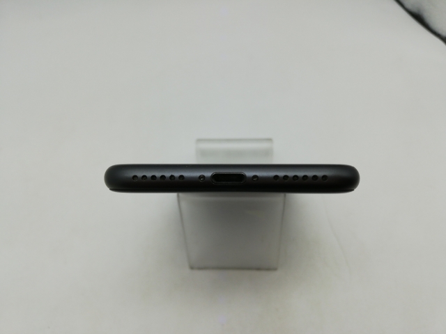 【中古】Apple 国内版 【SIMフリー】 iPhone 8 64GB スペースグレイ MQ782J/A【秋葉本店】保証期間１ヶ月【ランクB】_4