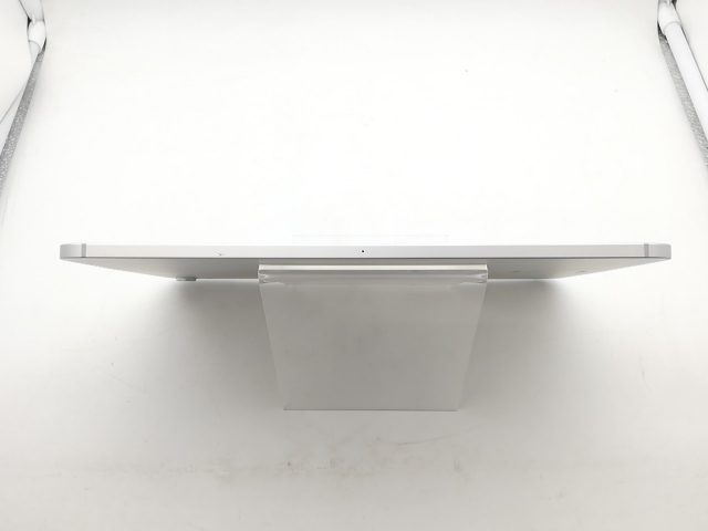【中古】Apple au 【SIMロック解除済み】 11インチ iPad Pro（第1世代/2018） 64GB シルバー MU0U2J/A【津田沼】保証期間１ヶ月【ランクC】_3