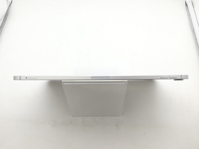 【中古】Apple au 【SIMロック解除済み】 11インチ iPad Pro（第1世代/2018） 64GB シルバー MU0U2J/A【津田沼】保証期間１ヶ月【ランクC】_5