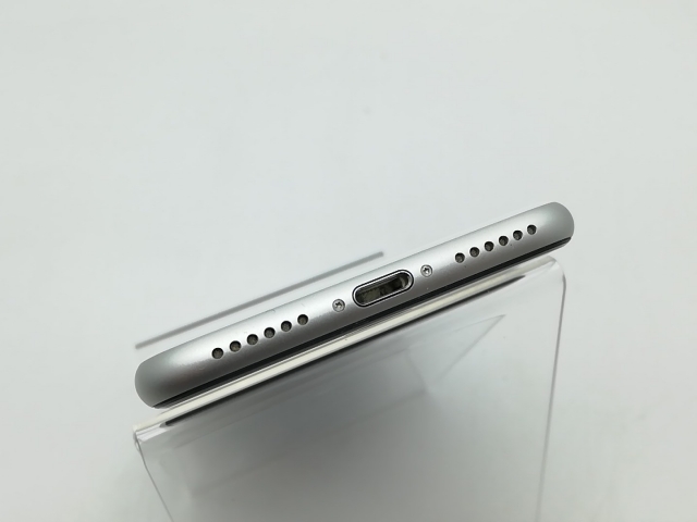 【中古】Apple 国内版 【SIMフリー】 iPhone SE（第2世代） 64GB ホワイト MHGQ3J/A（後期型番）【柏】保証期間１ヶ月【ランクC】_3