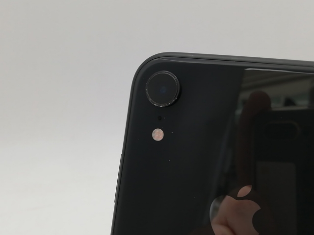 【中古】Apple docomo 【SIMロック解除済み】 iPhone XR 128GB ブラック MT0G2J/A【柏】保証期間１ヶ月【ランクB】