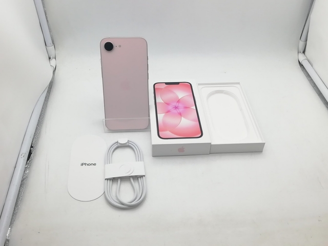 中古】Apple 国内版 【SIMフリー】 iPhone 17e 256GB ソフトピンク