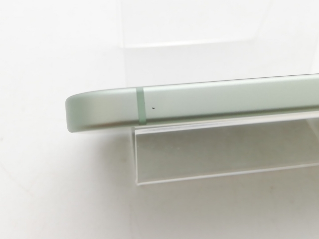 【中古】Apple 国内版 【SIMフリー】 iPhone 15 256GB グリーン MTMT3J/A【柏】保証期間１ヶ月【ランクB】_8