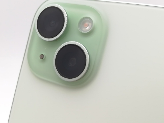 【中古】Apple 国内版 【SIMフリー】 iPhone 15 256GB グリーン MTMT3J/A【柏】保証期間１ヶ月【ランクB】_9