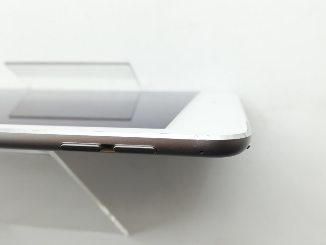 中古】Apple SoftBank 【SIMロック解除済み】 iPad mini4（2015