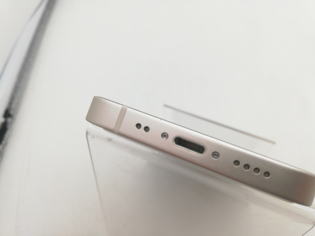 【中古】Apple docomo 【SIMフリー】 iPhone 13 mini 128GB スターライト MLJE3J/A【柏】保証期間１週間【ランクC】_7
