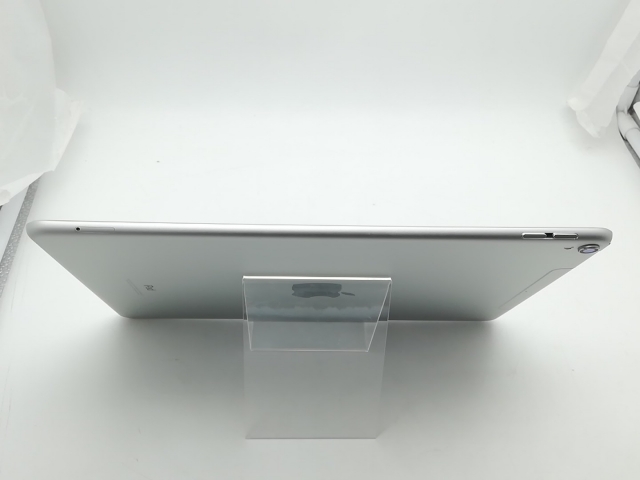 【中古】Apple docomo 【SIMロック解除済み】 10.5インチ iPad Pro（2017） 64GB シルバー MQF02J/A【津田沼】保証期間１ヶ月【ランクC】_3