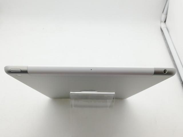 【中古】Apple au 【SIMロックあり】 iPad（第8世代/2020） 32GB シルバー MYMJ2J/A【柏】保証期間１ヶ月【ランクB】_2