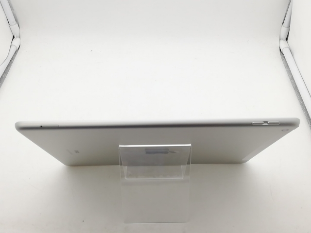 【中古】Apple au 【SIMロックあり】 iPad（第8世代/2020） 32GB シルバー MYMJ2J/A【柏】保証期間１ヶ月【ランクB】_5