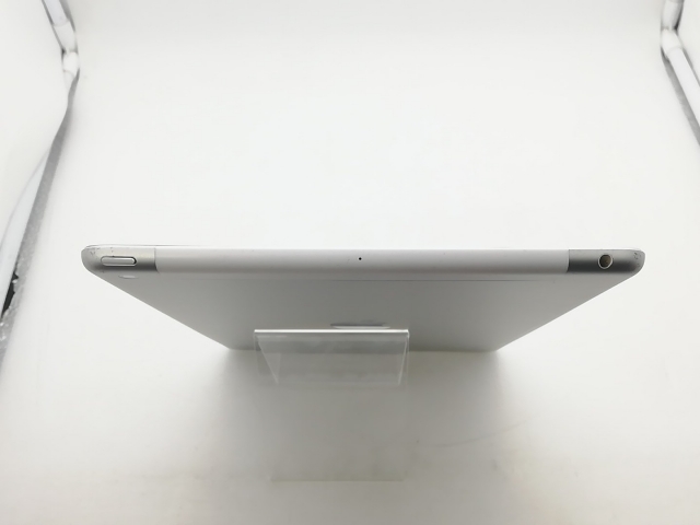 【中古】Apple docomo 【SIMフリー】 iPad（第9世代/2021） 64GB シルバー MK493J/A【柏】保証期間１ヶ月【ランクC】_2