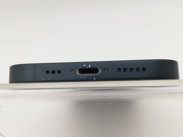 【中古】Apple au 【SIMフリー】 iPhone 13 128GB ミッドナイト MLNC3J/A【柏】保証期間１ヶ月【ランクC】_4