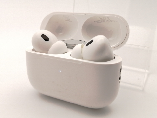 中古】Apple AirPods Pro 第2世代（2022/Lightning） MQD83J/A【神保町