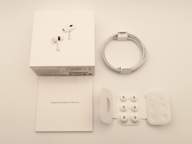 中古】Apple AirPods Pro 第2世代（2022/Lightning） MQD83J/A【神保町