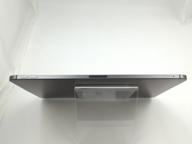 【中古】Apple SoftBank 【SIMロック解除済み】 11インチ iPad Pro（第1世代/2018） 64GB スペースグレイ MU0M2J/A【千葉】保証期間１ヶ月【ランクC】 詳細画像 5