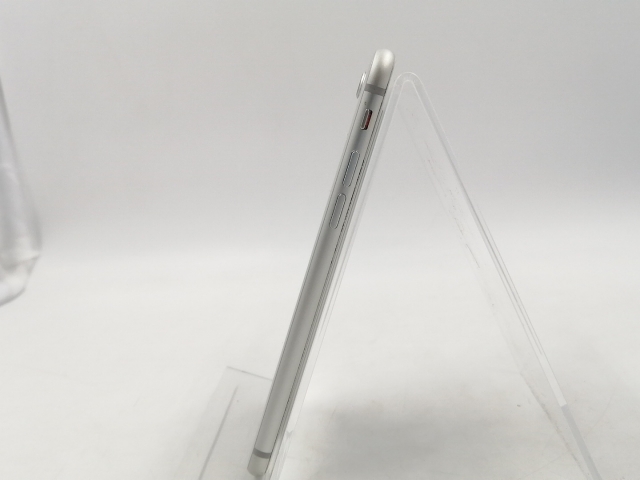 【中古】Apple docomo 【SIMロック解除済み】 iPhone 8 64GB シルバー MQ792J/A【千葉】保証期間１ヶ月【ランクC】_2