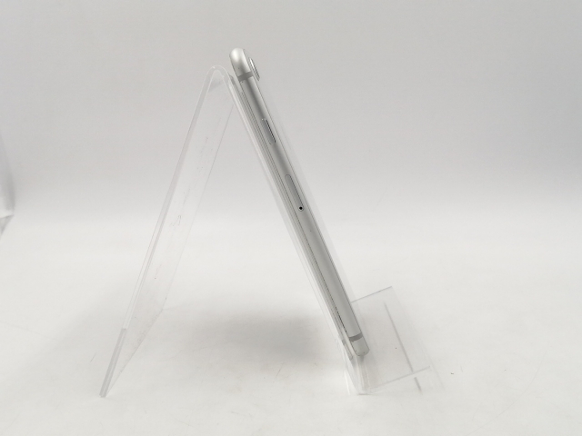 【中古】Apple docomo 【SIMロック解除済み】 iPhone 8 64GB シルバー MQ792J/A【千葉】保証期間１ヶ月【ランクC】_3