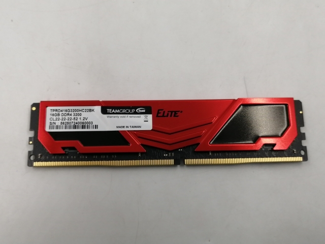 【中古】DDR4 16GB PC4-25600(DDR4-3200)【デスクトップPC用】【千葉】保証期間１週間