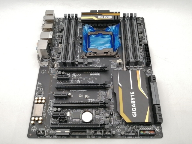 【中古】GIGABYTE GA-X99-UD4  X99/LGA2011-v3(DDR4)/M.2/SATA Express/ATX【千葉】保証期間１週間