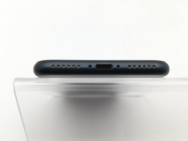 【中古】【赤ロム保証あり】Apple au 【SIMフリー】 iPhone SE（第3世代） 128GB ミッドナイト MMYF3J/A【千葉】保証期間１ヶ月【ランクB】_4