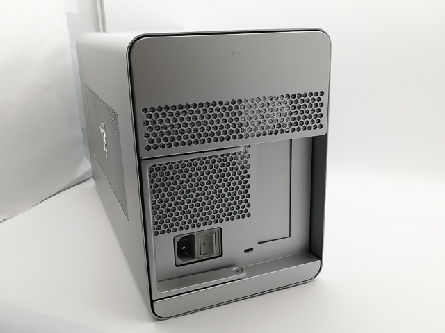 中古】Razer Razer Core X（RC21-01310200-R3J1) Thunderbolt3（USB