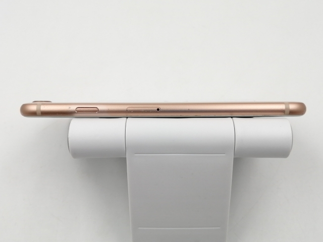 【中古】Apple SoftBank 【SIMロック解除済み】 iPhone 8 256GB ゴールド MQ862J/A【千葉】保証期間１ヶ月【ランクB】_3