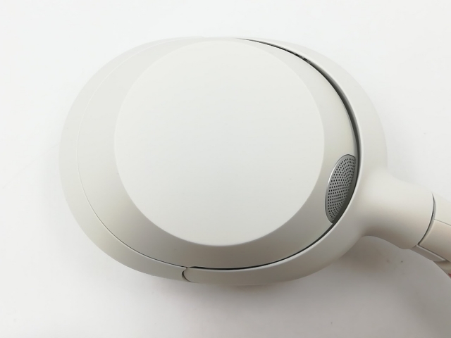 【中古品】SONY ULT WEAR ホワイト 外箱+付属品完備 SONY 【中古】ULT WEAR オフホワイト 【WH-ULT900N WC】【秋葉原