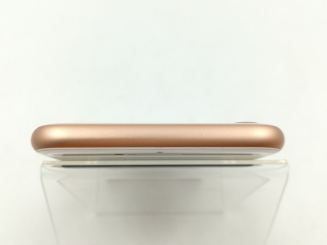 【中古】Apple docomo 【SIMロック解除済み】 iPhone 8 64GB ゴールド MQ7A2J/A【千葉】保証期間１週間【ランクA】_2