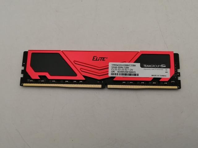 【中古】DDR4 32GB PC4-25600(DDR4-3200)【デスクトップPC用】 【千葉】保証期間１週間