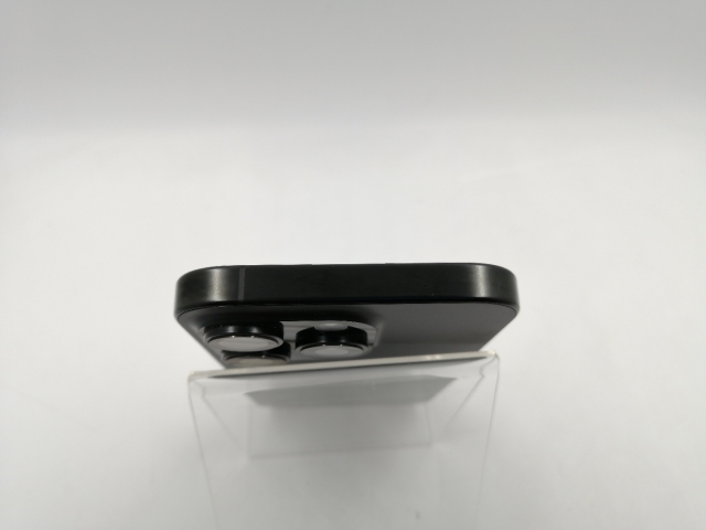 【中古】Apple SoftBank 【SIMフリー】 iPhone 16 Pro 128GB ブラックチタニウム MYMV3J/A【千葉】保証期間１ヶ月【ランクB】