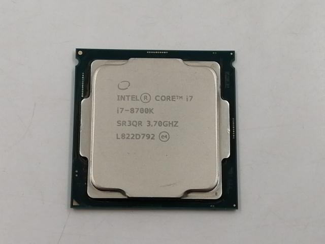 【中古】Intel Core i7-8700K (3.7GHz/TB:4.7GHz) BOX LGA1151/6C/12T/L3 12M/UHD630/TDP95W【千葉】保証期間１週間