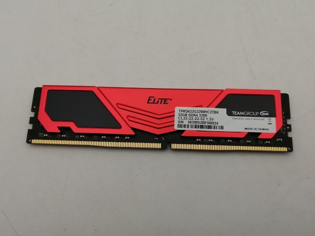 【中古】DDR4 32GB PC4-25600(DDR4-3200)【デスクトップPC用】 【千葉】保証期間１週間