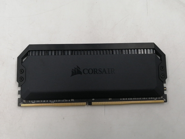 【中古】DDR4 16GB PC4-28800(DDR4-3600)【デスクトップPC用】【千葉】保証期間１週間
