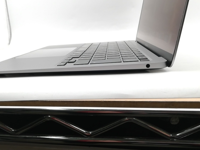 中古】Apple MacBook Air 13インチ CTO (Early 2020) スペースグレイ