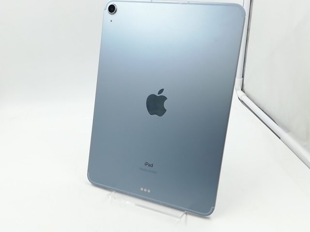 【中古】Apple au 【SIMロック解除済み】 iPad Air（第4世代/2020） 64GB スカイブルー MYH02J/A【千葉】保証期間１ヶ月【ランクC】