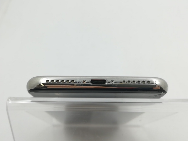 【中古】Apple SoftBank 【SIMロック解除済み】 iPhone X 64GB シルバー MQAY2J/A【千葉】保証期間１週間【ランクC】_4