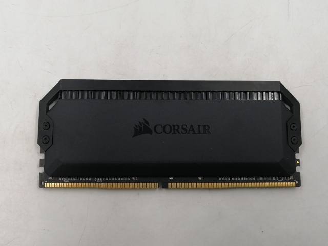 【中古】DDR4 16GB PC4-28800(DDR4-3600)【デスクトップPC用】【千葉】保証期間１週間