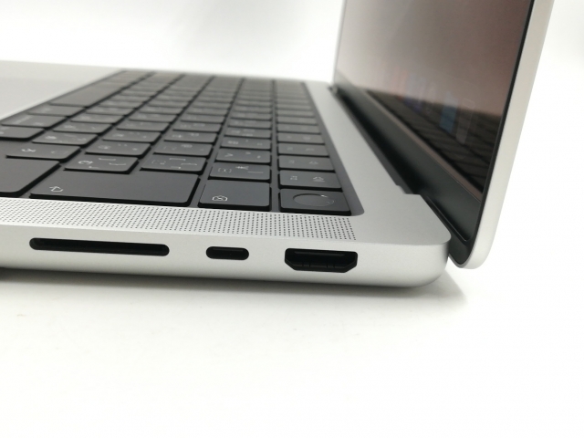 【中古】Apple MacBook Pro 14インチ M5(CPU:10C/GPU:10C) 16GB/1TB シルバー MDE54J/A (14インチ,M5)【千葉】保証期間１ヶ月【ランクA】_2