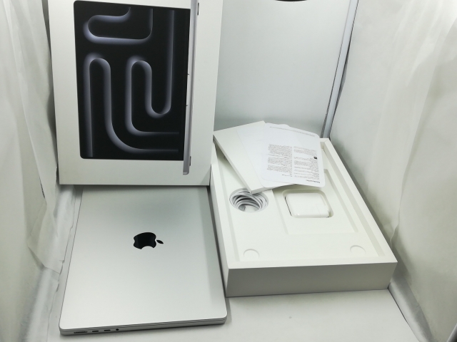 【中古】Apple MacBook Pro 14インチ M5(CPU:10C/GPU:10C) 16GB/1TB シルバー MDE54J/A (14インチ,M5)【千葉】保証期間１ヶ月【ランクA】_6