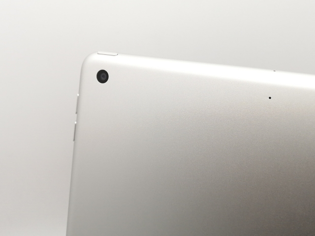 【中古】Apple 【Wi-Fi】 iPad（第8世代/2020） 32GB シルバー MYLA2J/A【千葉】保証期間１ヶ月【ランクB】_6