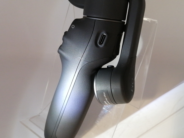 タイムセール！【中古品】DJI OSMO MOBILE 6 dji-osmo-mobile-6-02.webp