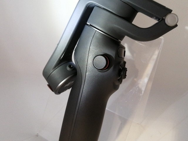 中古】DJI OSMO MOBILE 6【高崎モントレー】保証期間1週間