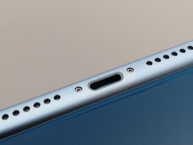 iPhone XR Blue 64 GB docomo simロック解除済 iPhone XR Blue 64GB