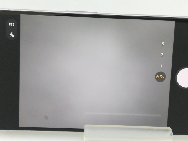 【中古】Apple 国内版 【SIMフリー】 iPhone 15 Pro 256GB ホワイトチタニウム MTUD3J/A【中野】保証期間１ヶ月【ランクB】_7