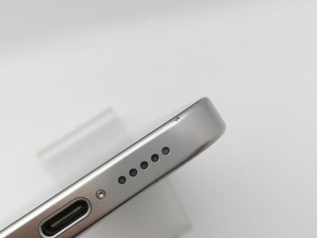 【中古】Apple 国内版 【SIMフリー】 iPhone 15 Pro 256GB ホワイトチタニウム MTUD3J/A【中野】保証期間１ヶ月【ランクB】_8