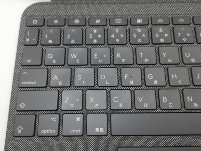 COMBO TOUCH iPad第10世代用 Logicool Combo Touch キーボードカバー